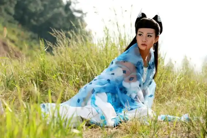 活佛济公 杨雪 饰 白灵