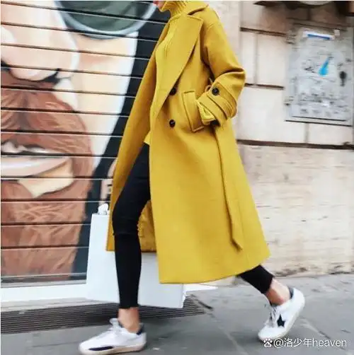 冬天黄毛衣搭配什么颜色外套好看图片get黄毛衣配大衣