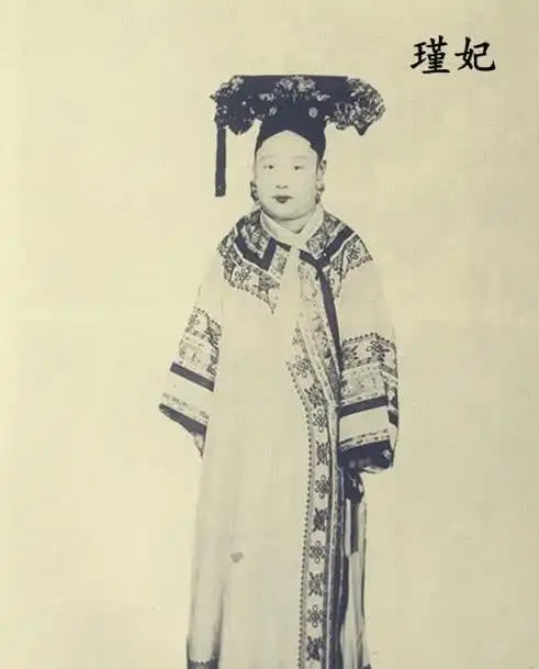 "慈禧太后"18岁时的照片被复原,完胜宫内其他嫔妃