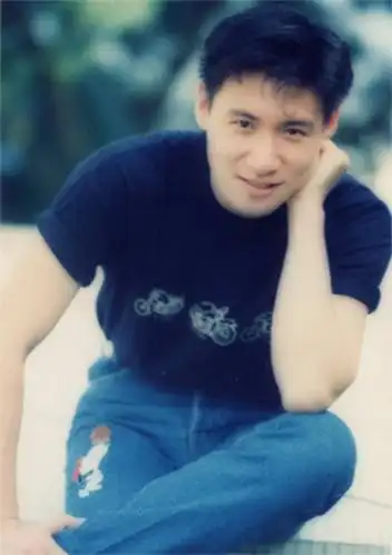 "歌神"张学友,唱歌的水平已经无需多说了,最近还为大家提供了表情包