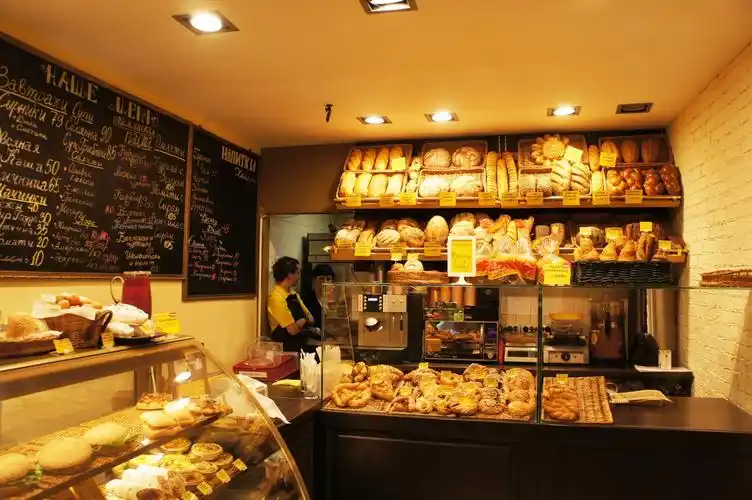 西式蛋糕店门面室内装修效果图2022图片