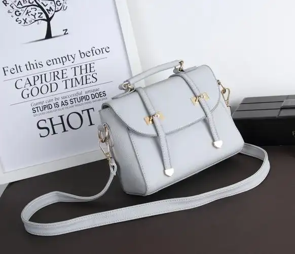 箱包包包 淘女郎模特拍照 网店图片拍摄服务 时尚女装摄影淘宝网拍图