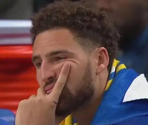 上一场2中0,再上一场8中1, 不过还好汤普森虽然丢失投篮包, 但收获了