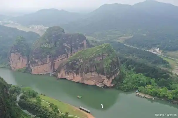 江西鹰潭市龙虎山旅游景区:神秘的山川禅意之地