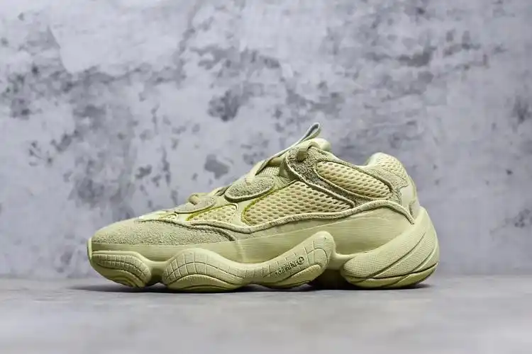 阿迪达斯椰子yeezy 500"supermoon yellow"