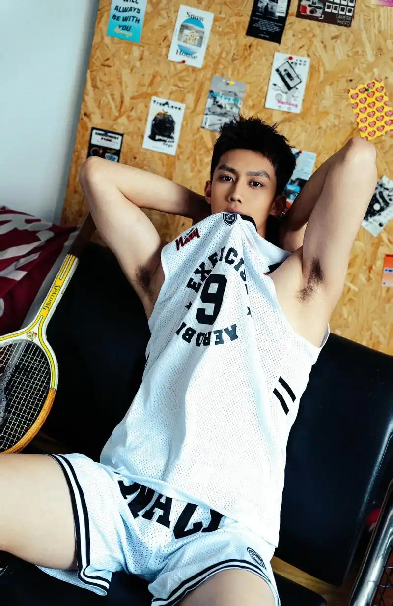 夏天是一场浪漫的开始.#男生写真 #记录真实生活 #阳光男孩 - 抖音