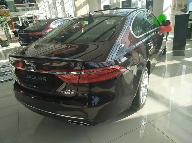 80万 ↓11.0万 57.80万 现车充足 询价2018款捷豹xfl 配置区别:38.