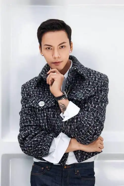 有一种男神叫做"陈伟霆"!