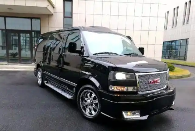 下一站在哪里隐形富豪的最爱gmc保姆车