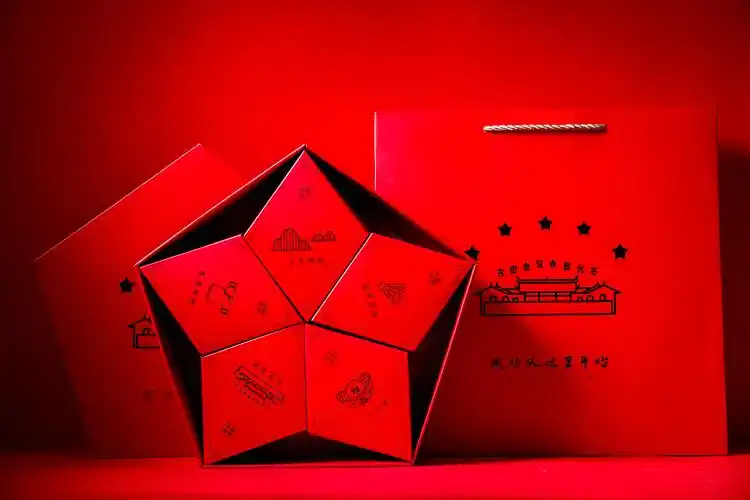 红色文创礼盒|摄影|产品摄影|南巷时光 - 原创作品 - 站酷 (zcool)