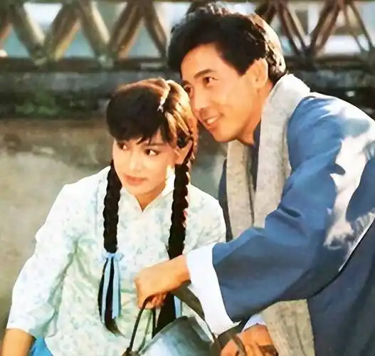 演女侠出道,无儿女称老公为"爸爸",刘雪华为何晚年?