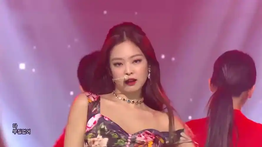 活动作品jenniesolo舞台混剪一键换装