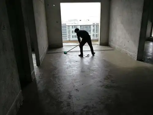 13号楼地面拉毛