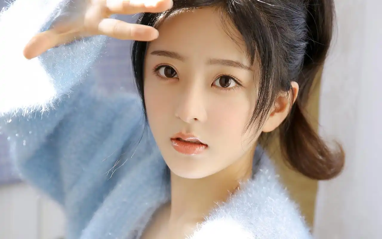 初恋少女性感写真高清桌面壁纸