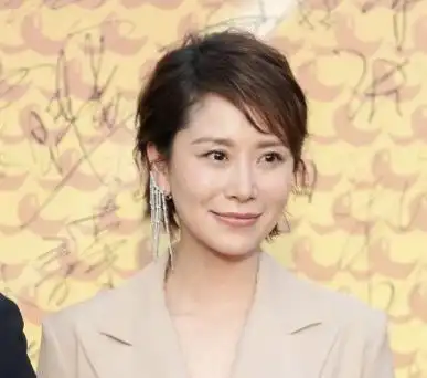 国民媳妇海清,出道后塑造经典无数,除了演员还有另一显赫身份