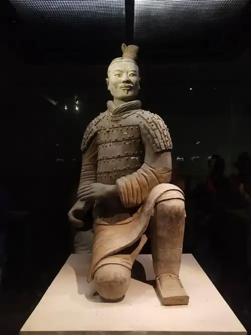 兵马俑,是非常值得参观,在这里可以请导游进行讲解,会有不一样的体验!