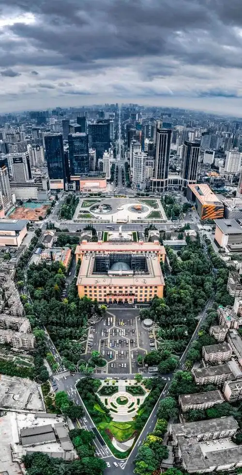 mik米克创作的《鸟瞰成都》