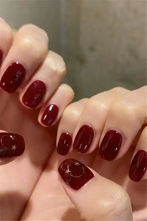 笑口常开酒红色短款显白美甲成品日常学生穿戴式可拆卸假指甲贴片