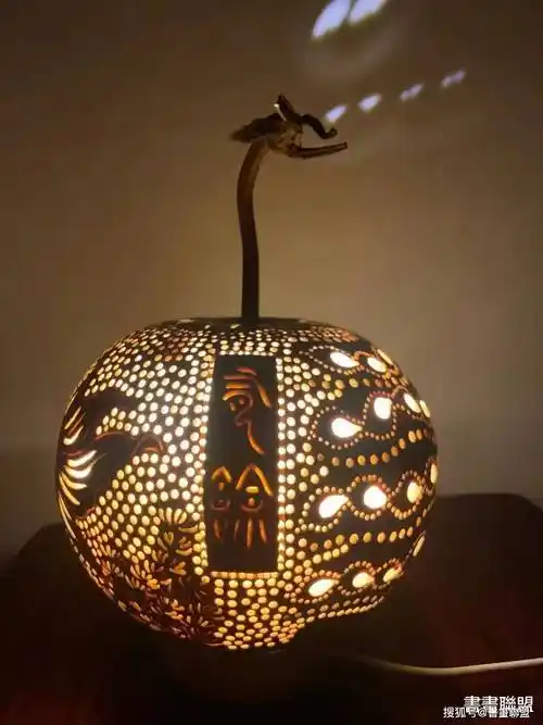 吕瑞葫芦雕刻艺术灯展作品_金凤_牡丹_西安