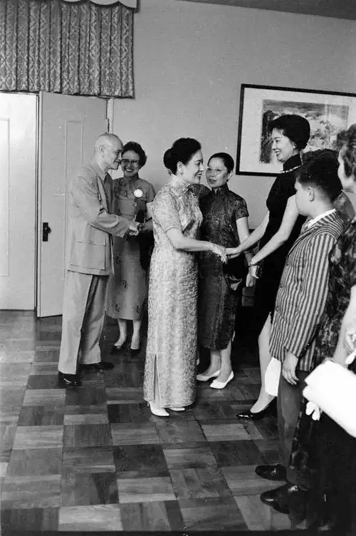 张学良长女:通晓七国语言,直言要嫁就嫁布衣,今106岁仍健在|赵一荻|孔