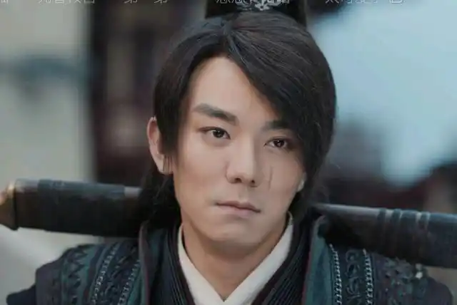 《赘婿》:郭麒麟逃跑被陈凡抓包,表情"娇羞"?奇怪的cp增加了