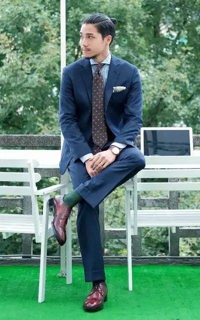 圈入蓝,smart casual,hipster casual,都会男子,成套西装,雕花皮鞋,横