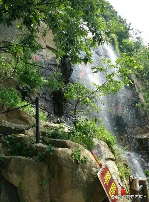 连云港水帘洞景区,是一处以自然景观为主的风景名胜区