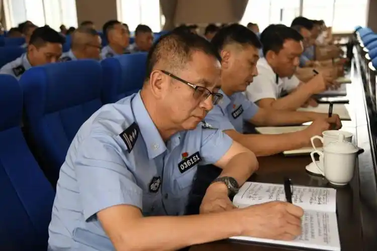 文山州政法队伍教育整顿第二次警示教育大会召开