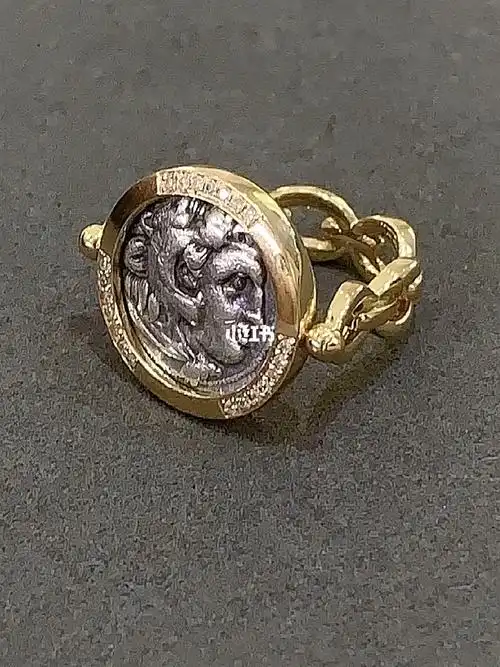 古董钱币与时尚款结合大力神古币戒指