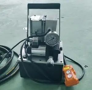 304薄壁不锈钢水管手动电动液压泵环模钳口双环压式卡压连接工具