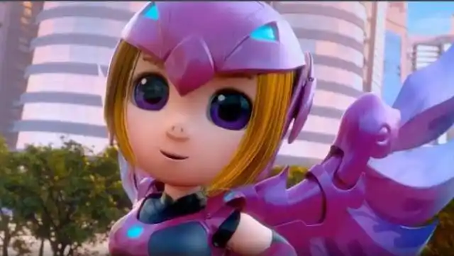 猪猪侠菲菲公主经过多次整形之后从丑猪变身可爱美少女