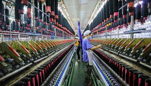 生态化,材料化为发展方向,将传统纺织业发展和生态经济发展有机融合