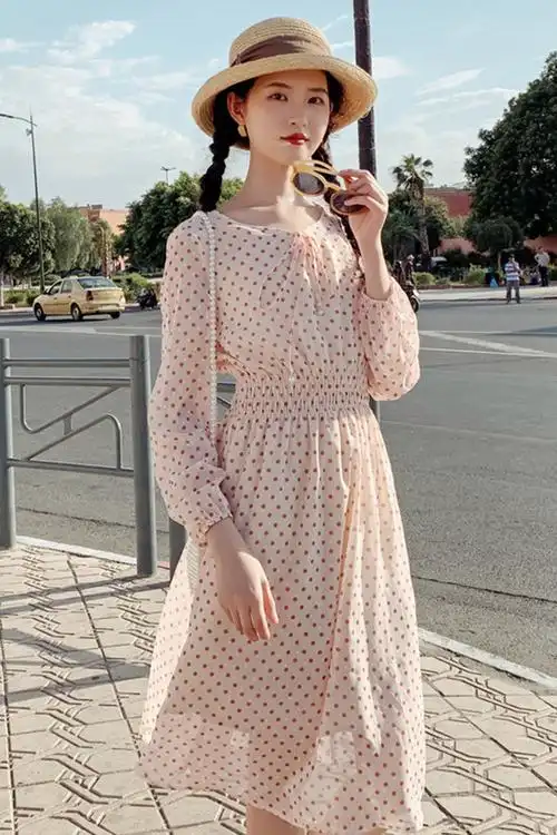 文艺复古雪纺连衣裙女2020流行裙子新款很仙的法国小众桔梗裙