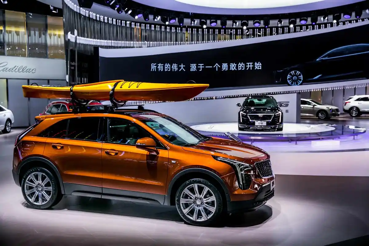 闪耀广州车展此外,上市不久且备受关注的新豪华运动suv凯迪拉克xt4