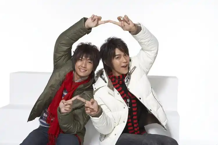 汪东城和炎亚纶ps到一起的照片.