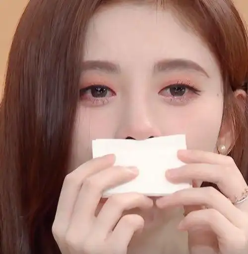 鞠婧祎流泪瞬间插图3