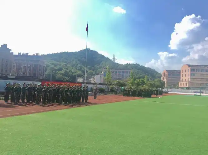 大溪三中2017学年新生军训 day1