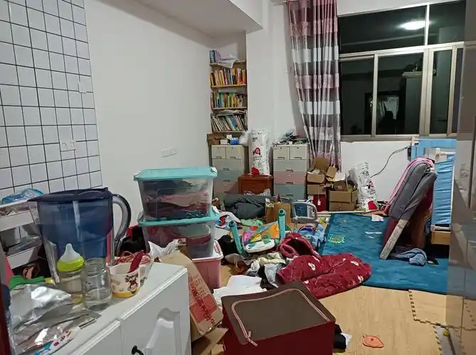 我脏乱差的房间