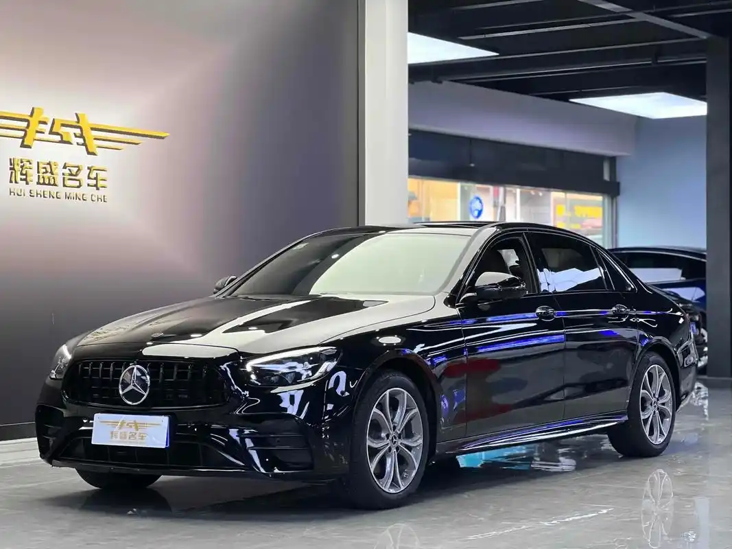 2021款奔驰e级 e300l 运动豪华型 2021年1月首次上牌 排量:2.