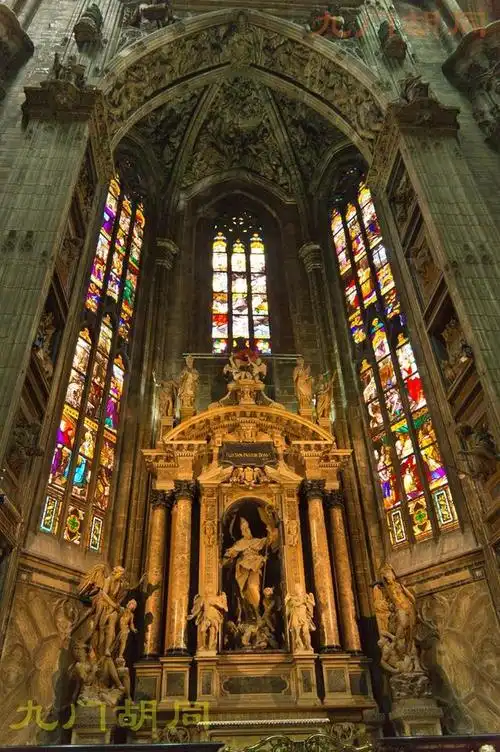 欧洲旅游怀旧系列53米兰大教堂内部和地下