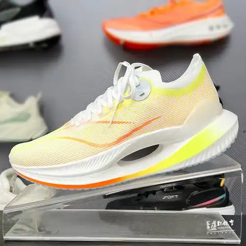 李宁跑鞋2024春新品绝影2essential男子42丝减震跑鞋arru003004