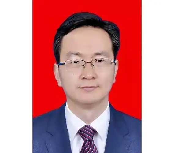 方存好当选为宜宾市人民政府市长(图丨简历)_四川在线