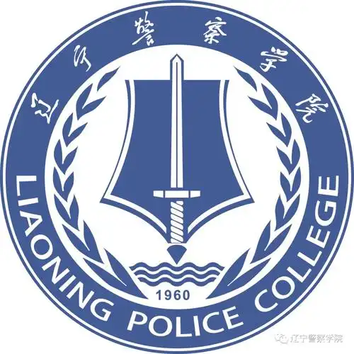 警院教官晚高峰疾驶,前面还有警车_辽宁警察学院_零二七艺考