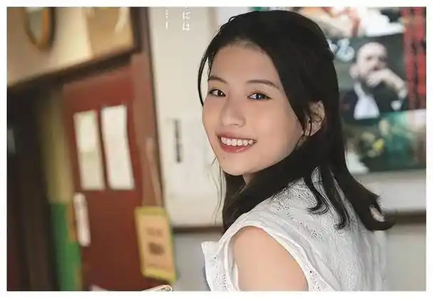 中日混血清纯美女,出口夏希,颜值无敌,登上清纯界巅峰_魅力_才华_明星