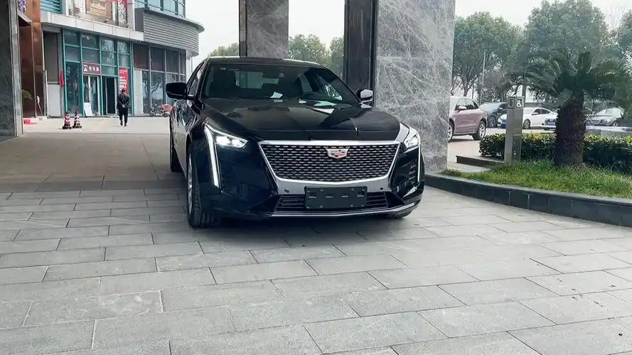 22款凯迪拉克ct6 28t豪华,新车到店