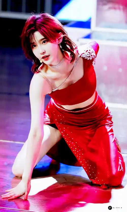 红衣战袍 季度mvp公演《不秀钢》97@snh48-王晓佳