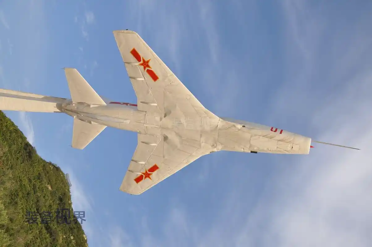 原创实拍空中李向阳中国空军歼12战斗机最小的超音速战斗机