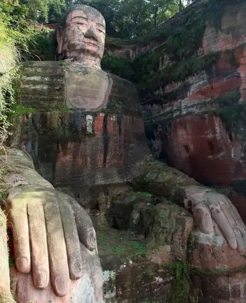 乐山大佛天下第一_寻必宝