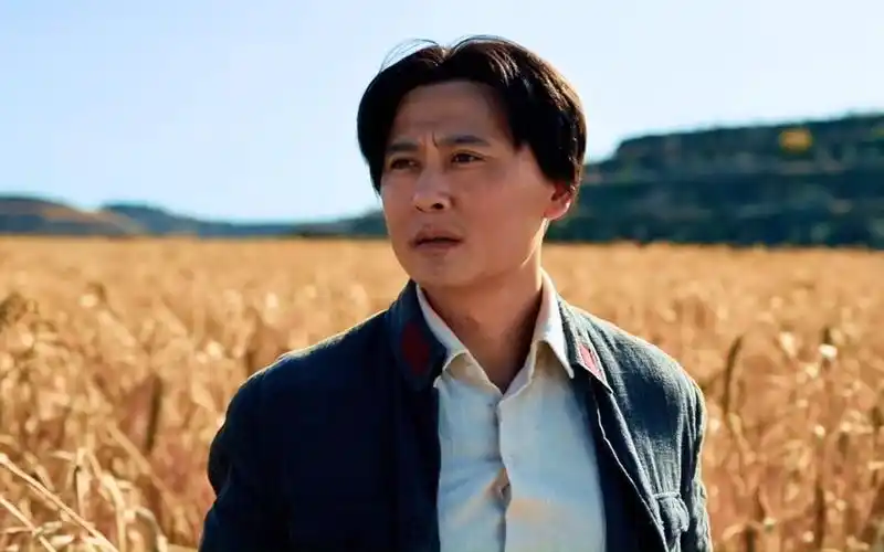 "这位巨人的眼睛,悄悄地湿润了…"【红星照耀中国】(终)