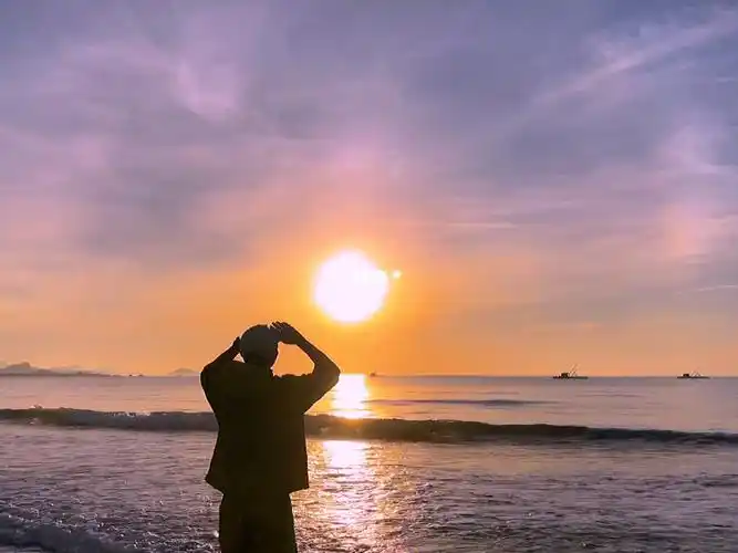 清晨第一缕阳光